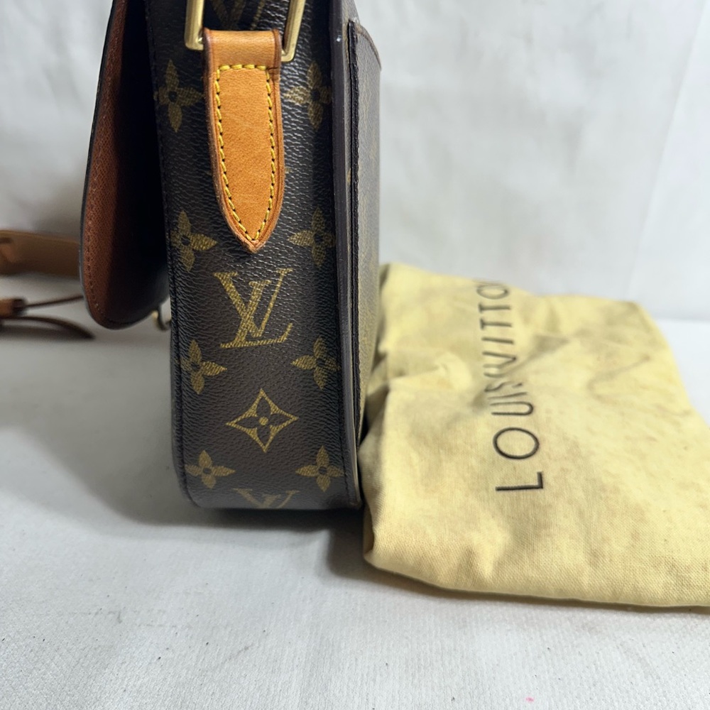 Louis Vuitton Crossbody Bag - Picture 4 of 10